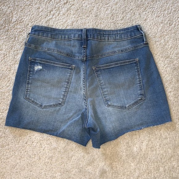 Universal Thread Women's High Rise Midi Jean Shorts Size 8/29 - Picture 2 of 9